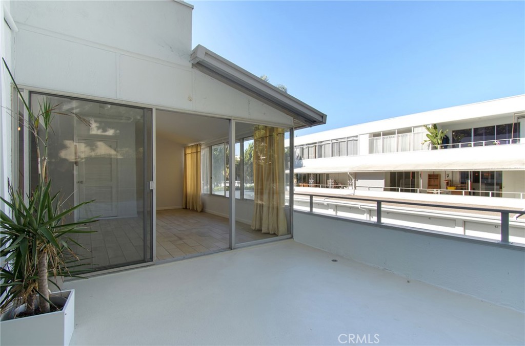 2368 Torrey Pines Road 61
