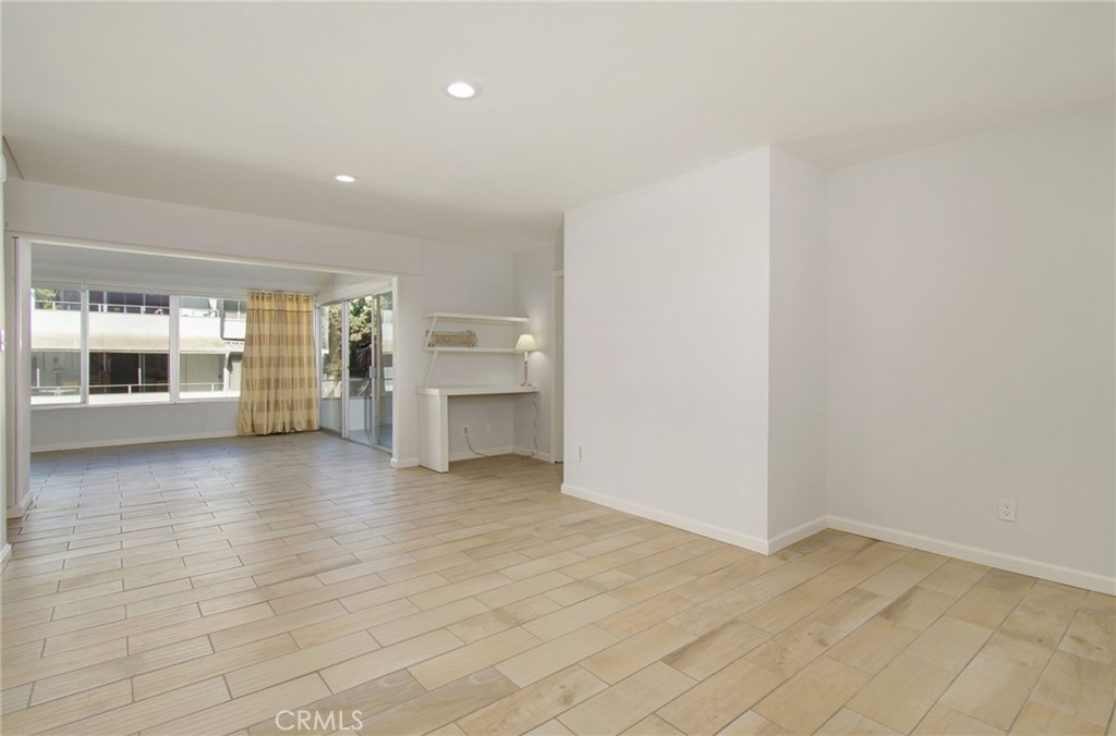 2368 Torrey Pines Road 61