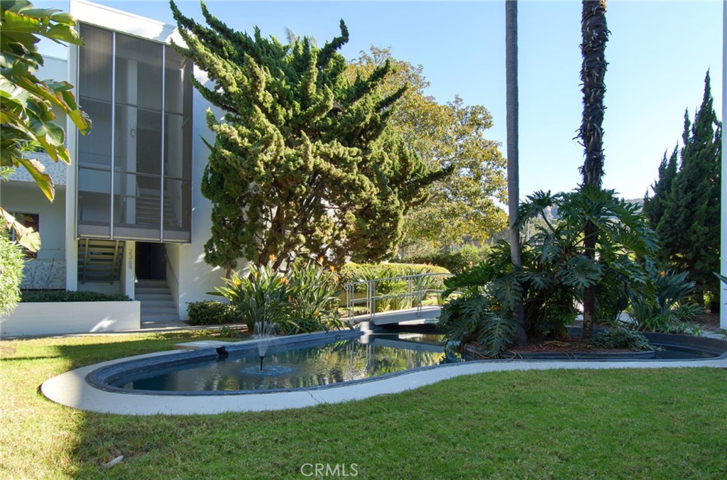2368 Torrey Pines Road 61