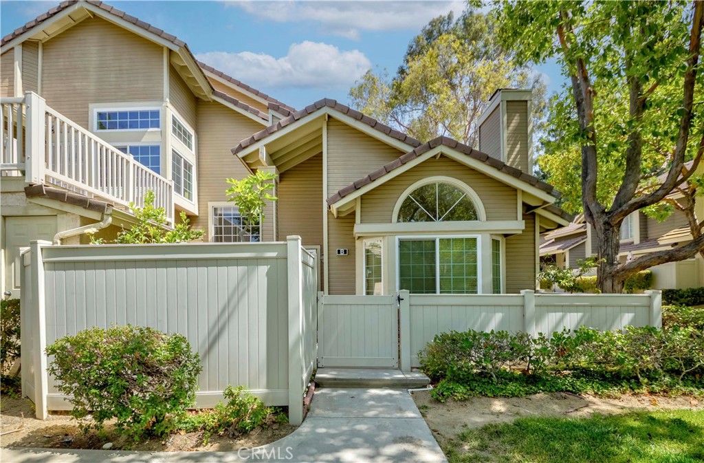 20759 E Crest Lane B