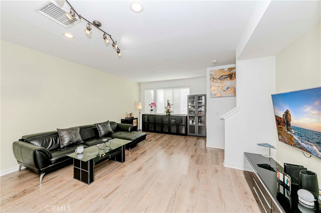 8184 Orangethorpe Avenue