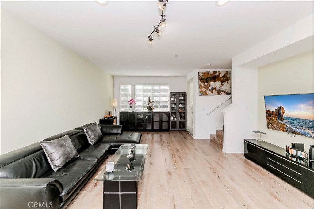 8184 Orangethorpe Avenue