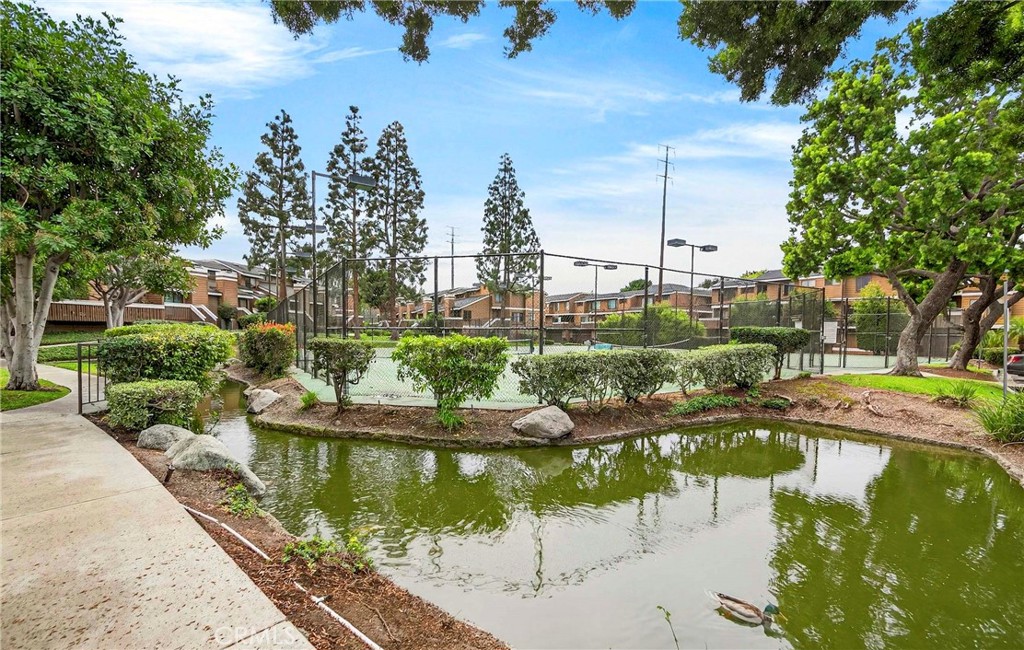 8615 Meadow Brook 101