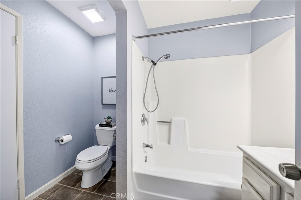 8615 Meadow Brook 101