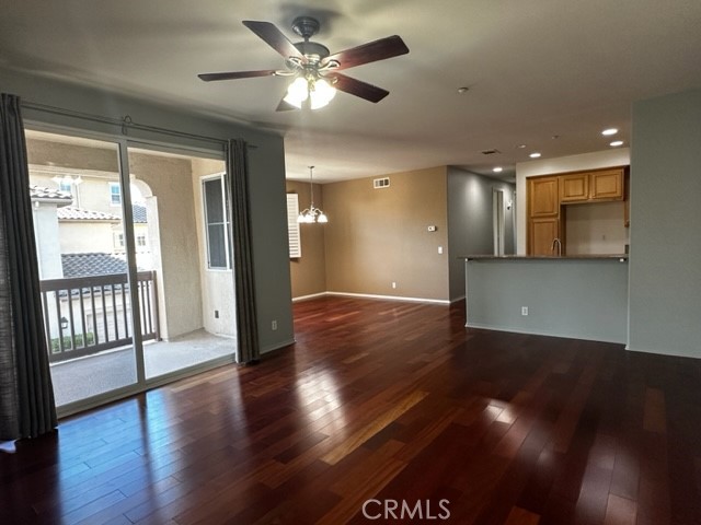 351 N Magnolia Avenue 4