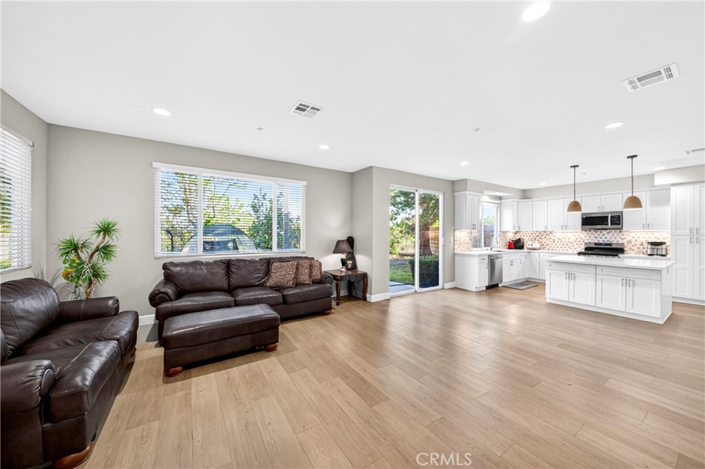 16527 Medinah