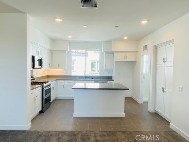 249 N. Magnolia Ave. 3