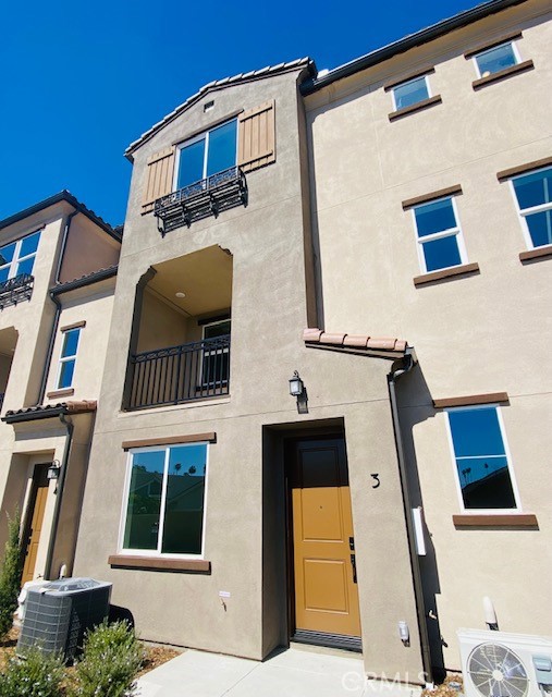 249 N. Magnolia Ave. 3