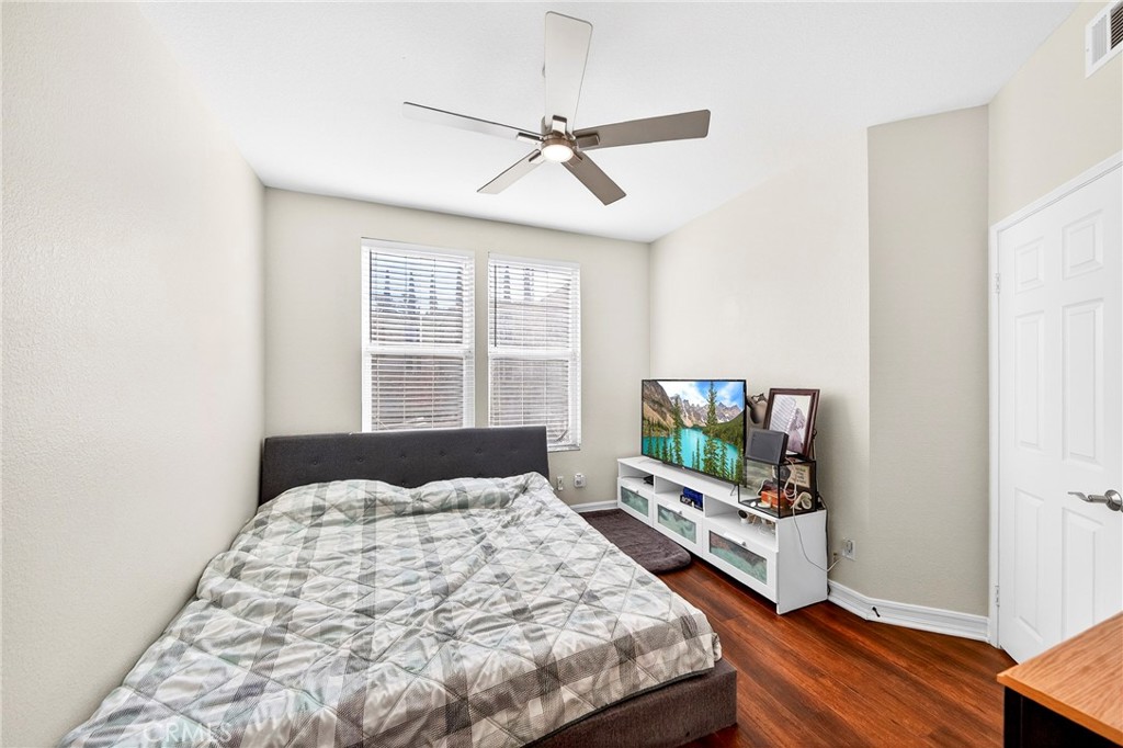 1099 S San Marino