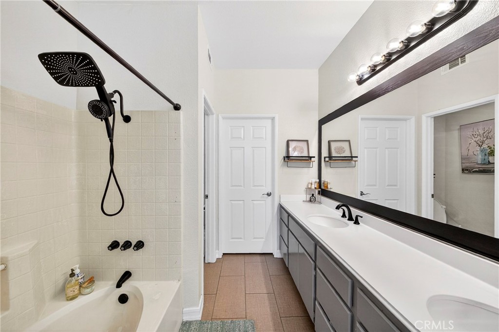 1099 S San Marino