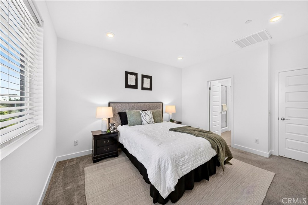 249 N Magnolia 3