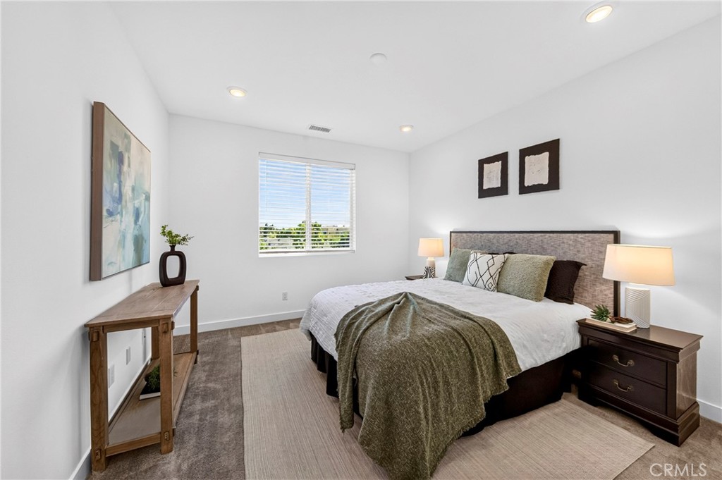 249 N Magnolia 3