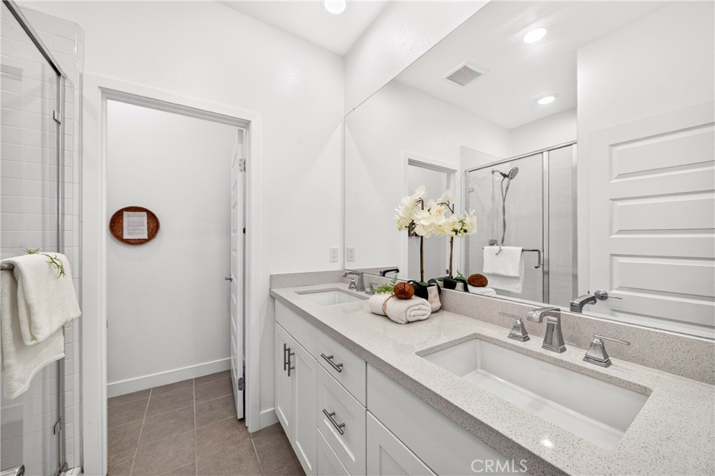 249 N Magnolia 3