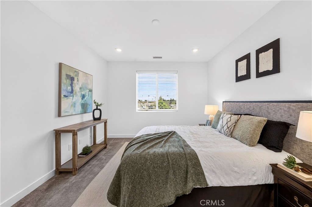249 N Magnolia 3