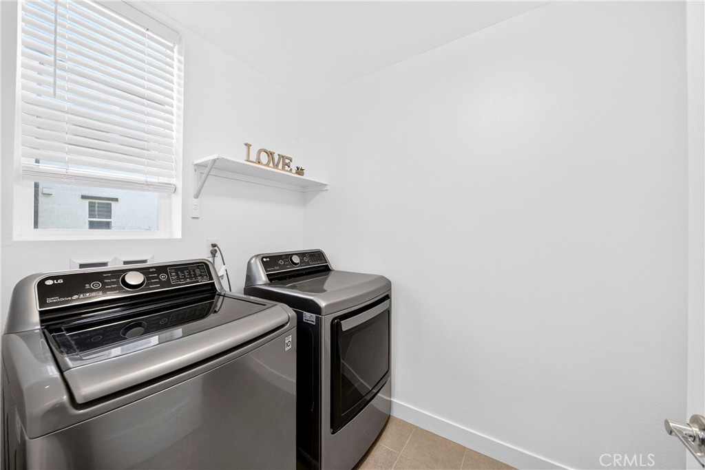 249 N Magnolia 3
