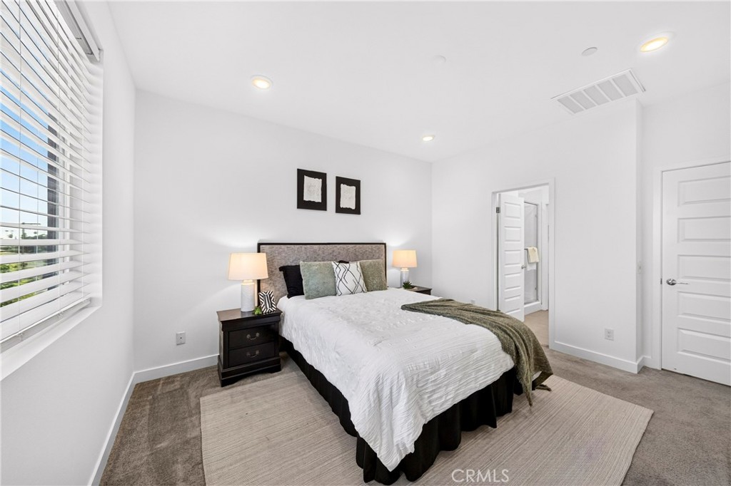 249 N Magnolia 3