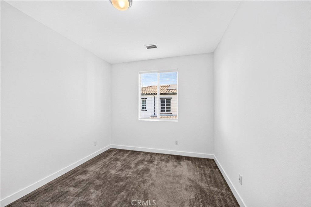 249 N Magnolia 3