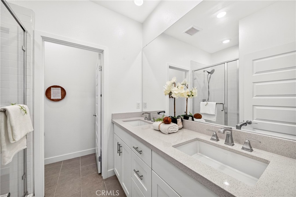 249 N Magnolia 3
