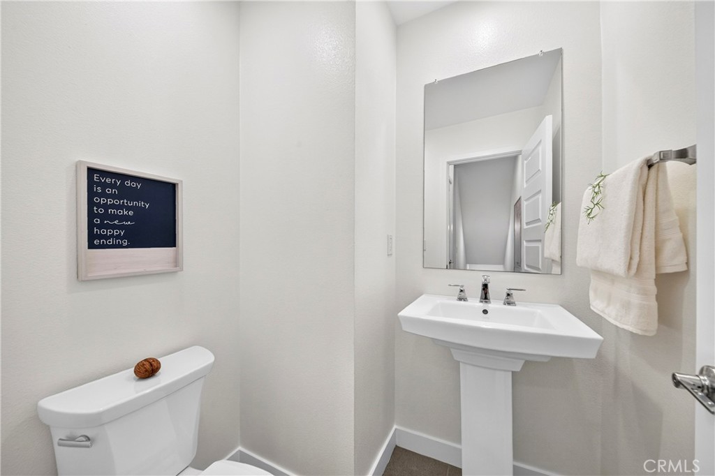 249 N Magnolia 3