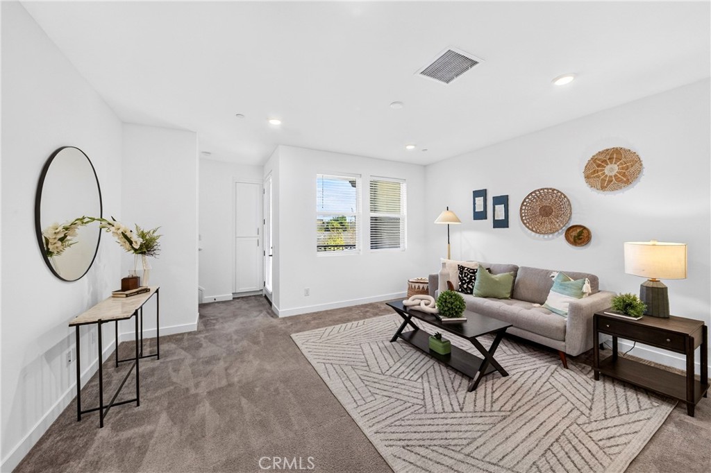 249 N Magnolia 3