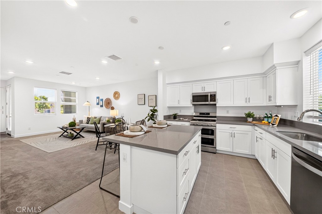 249 N Magnolia 3
