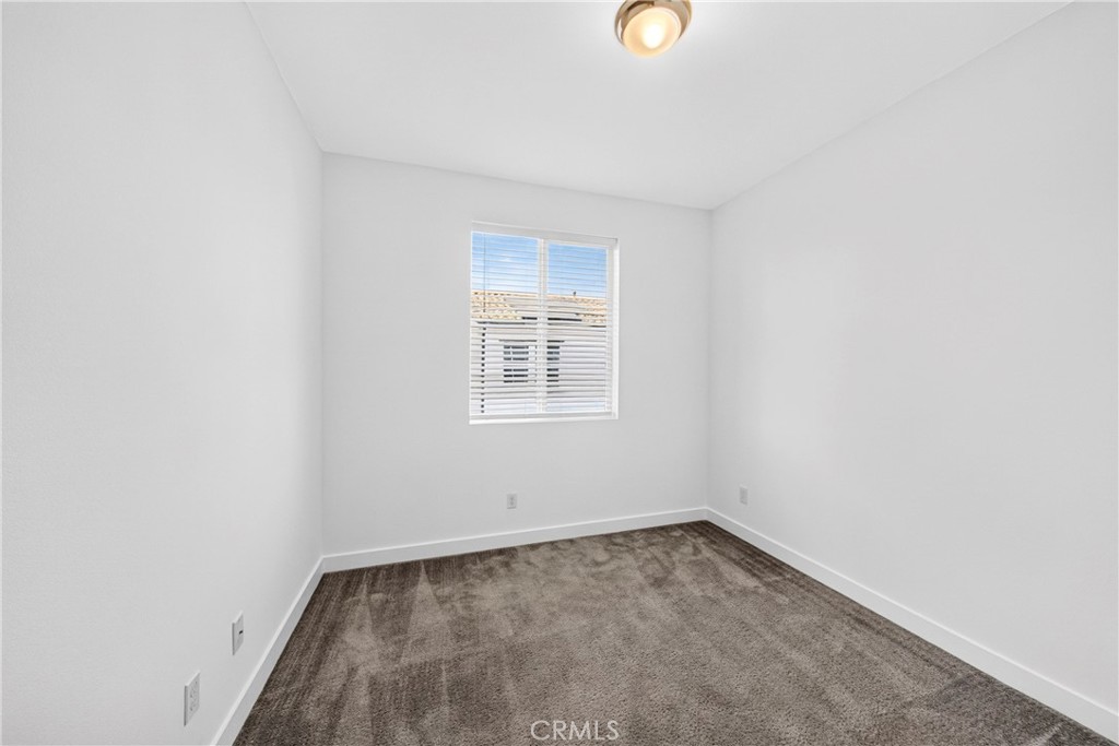 249 N Magnolia 3