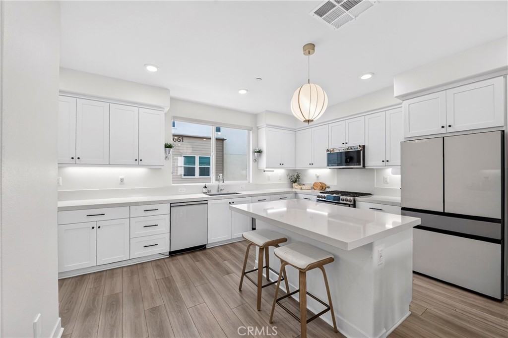 1649 W Lincoln Avenue 103