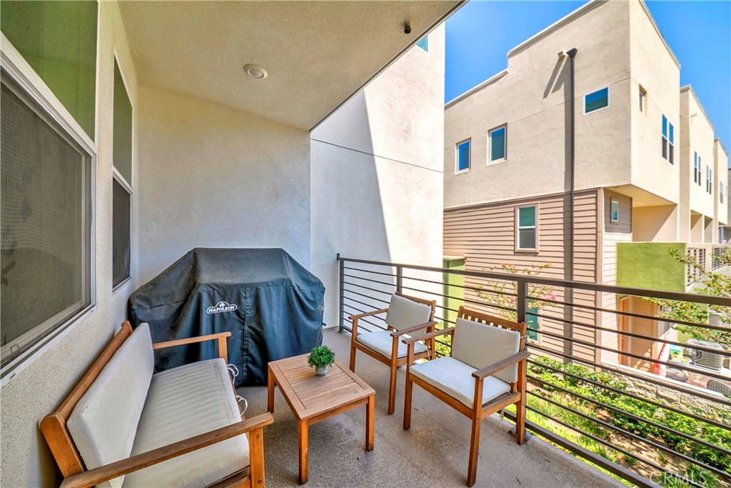 1649 W Lincoln Avenue 103