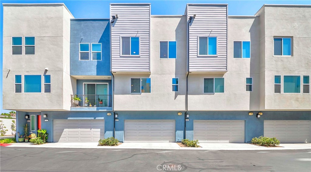 1649 W Lincoln Avenue 103