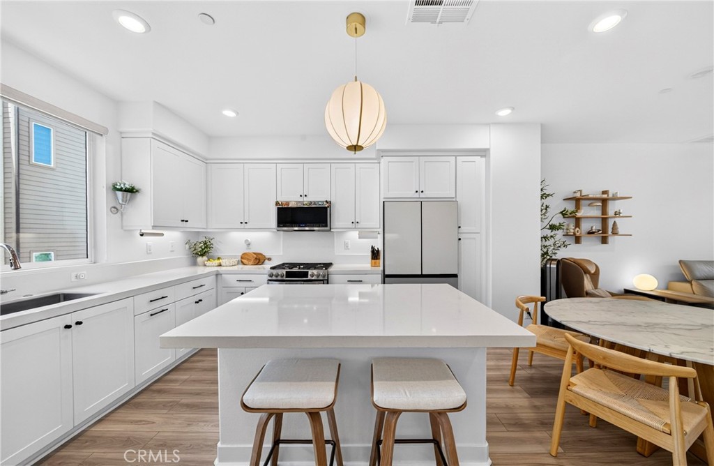 1649 W Lincoln Avenue 103