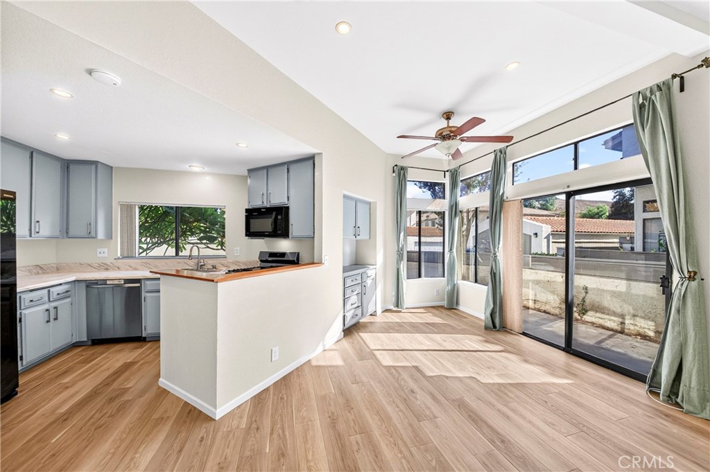 25 Willowcrest