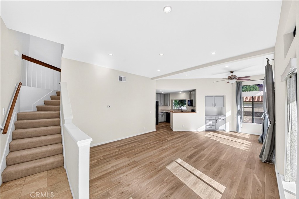 25 Willowcrest