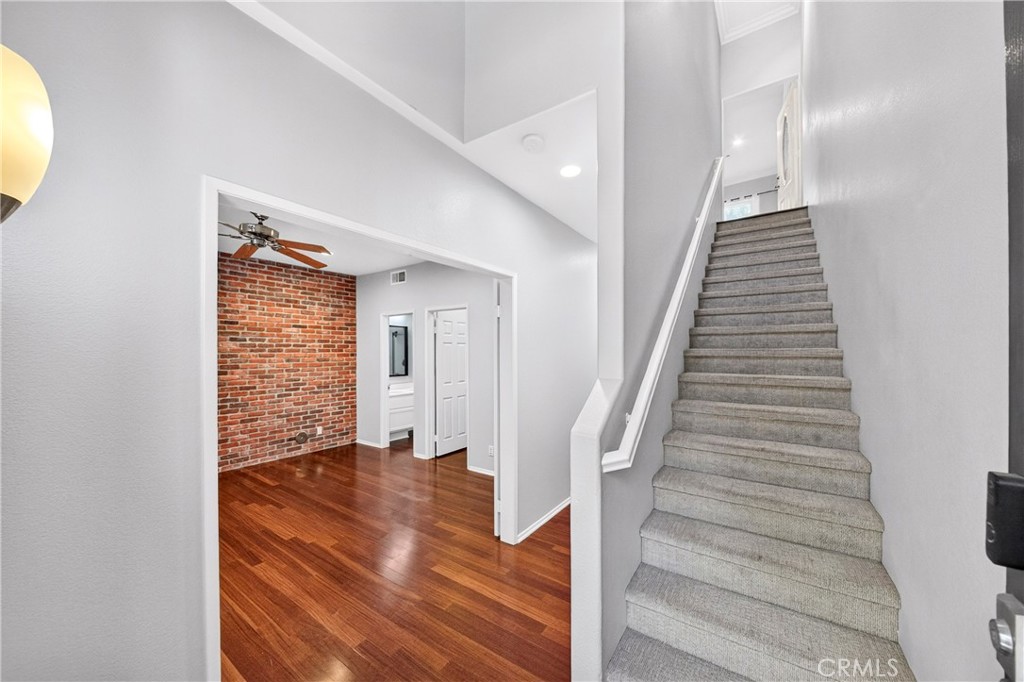 2260 Clark