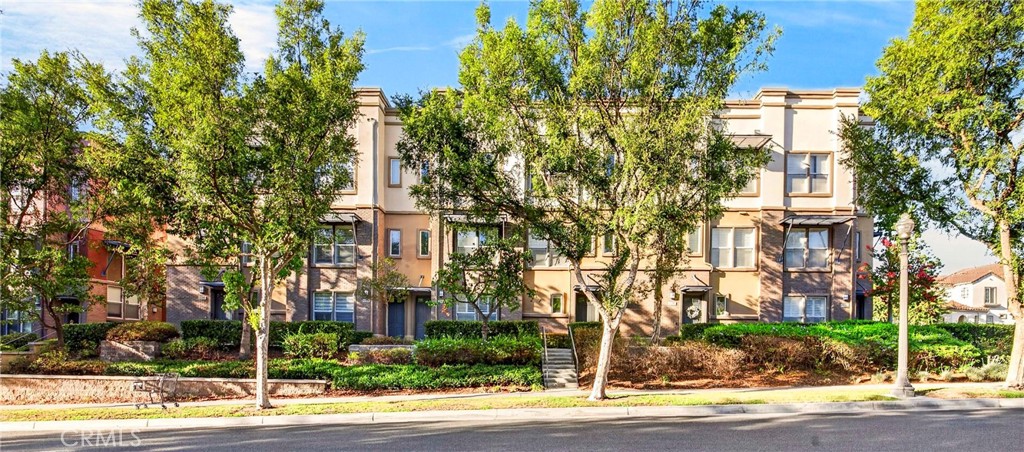 2260 Clark