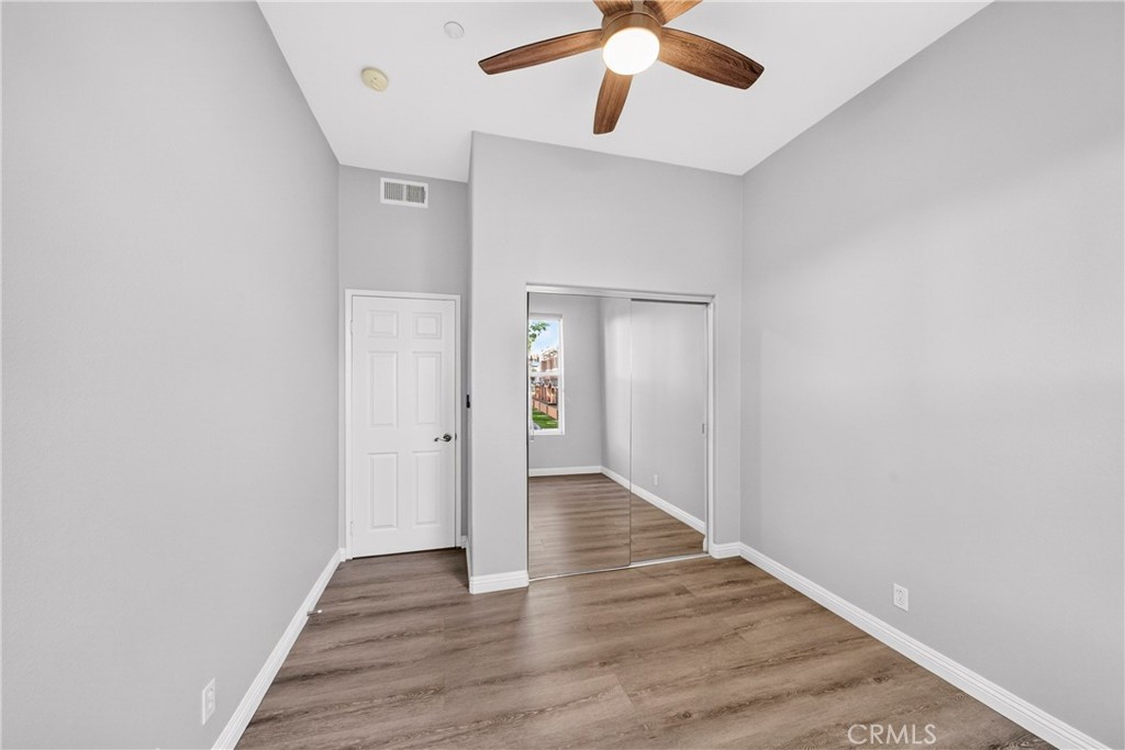 2260 Clark