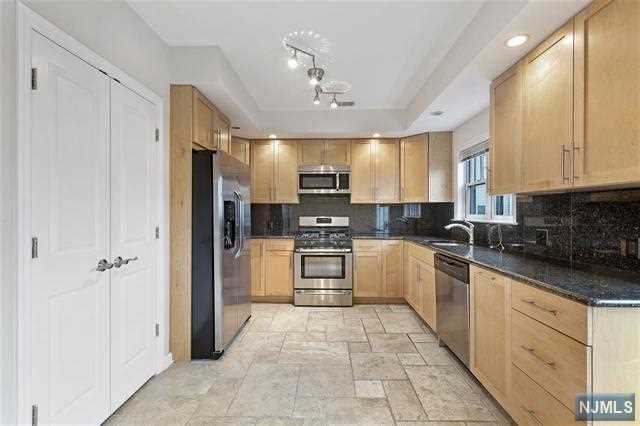 456 Pacific Avenue 1