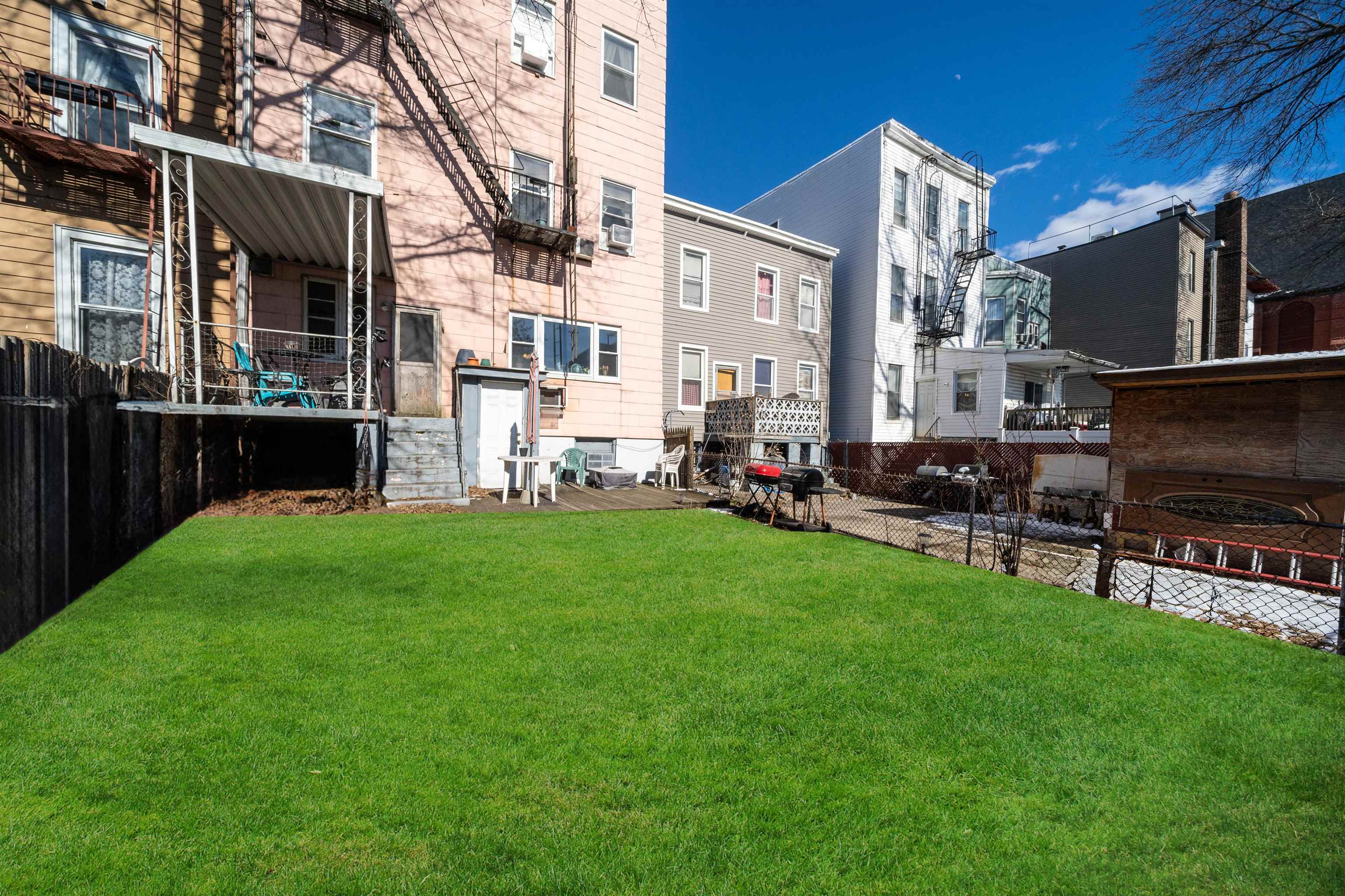 153 BOWERS ST