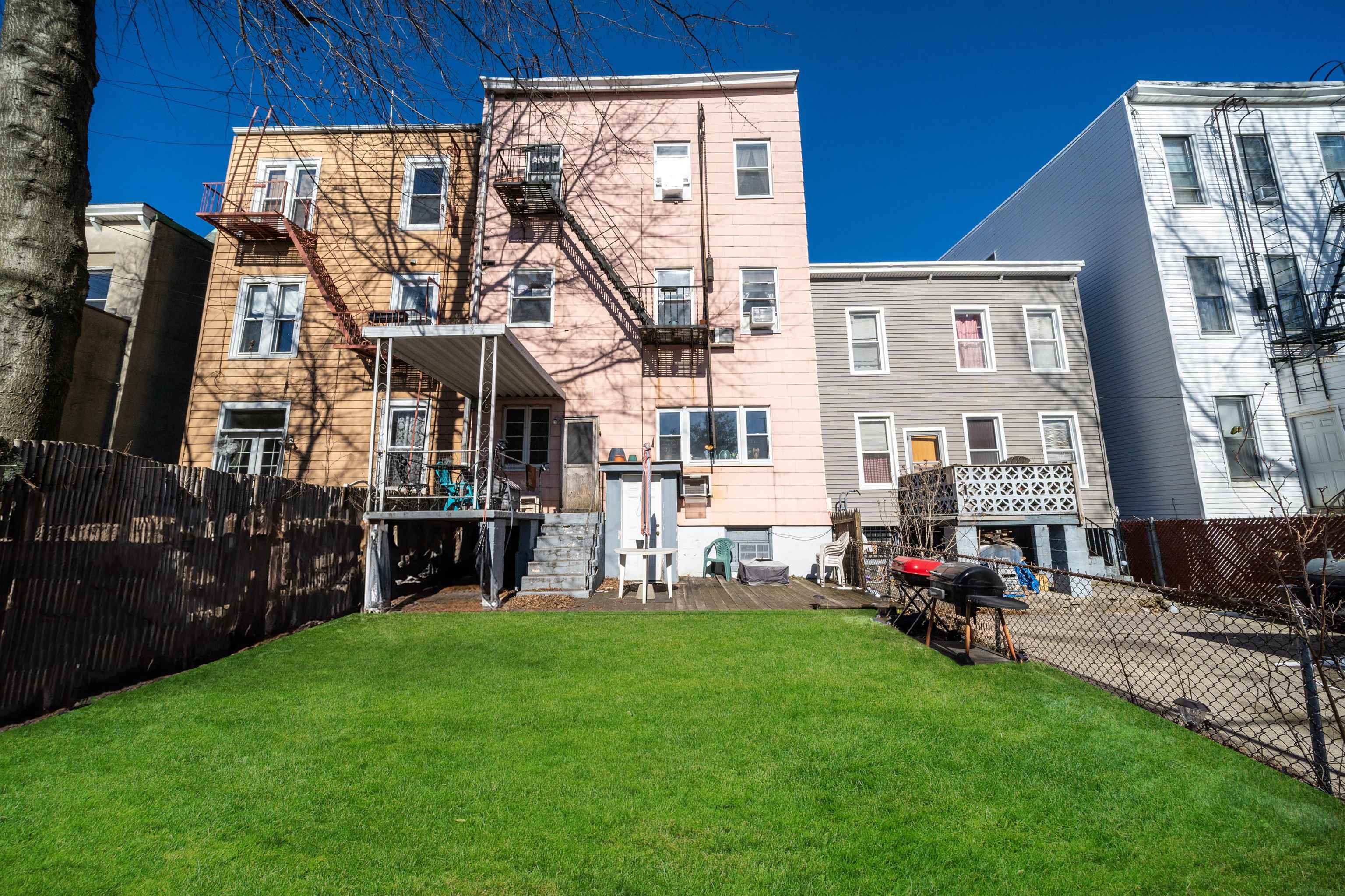 153 BOWERS ST