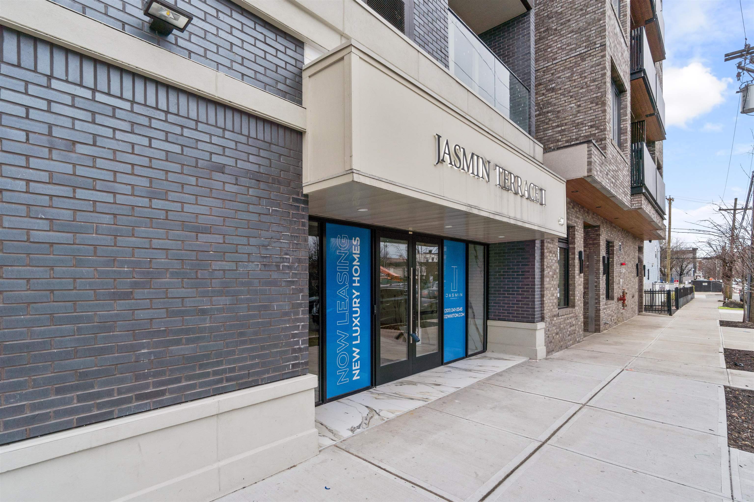 412 WHITON ST Unit: 308