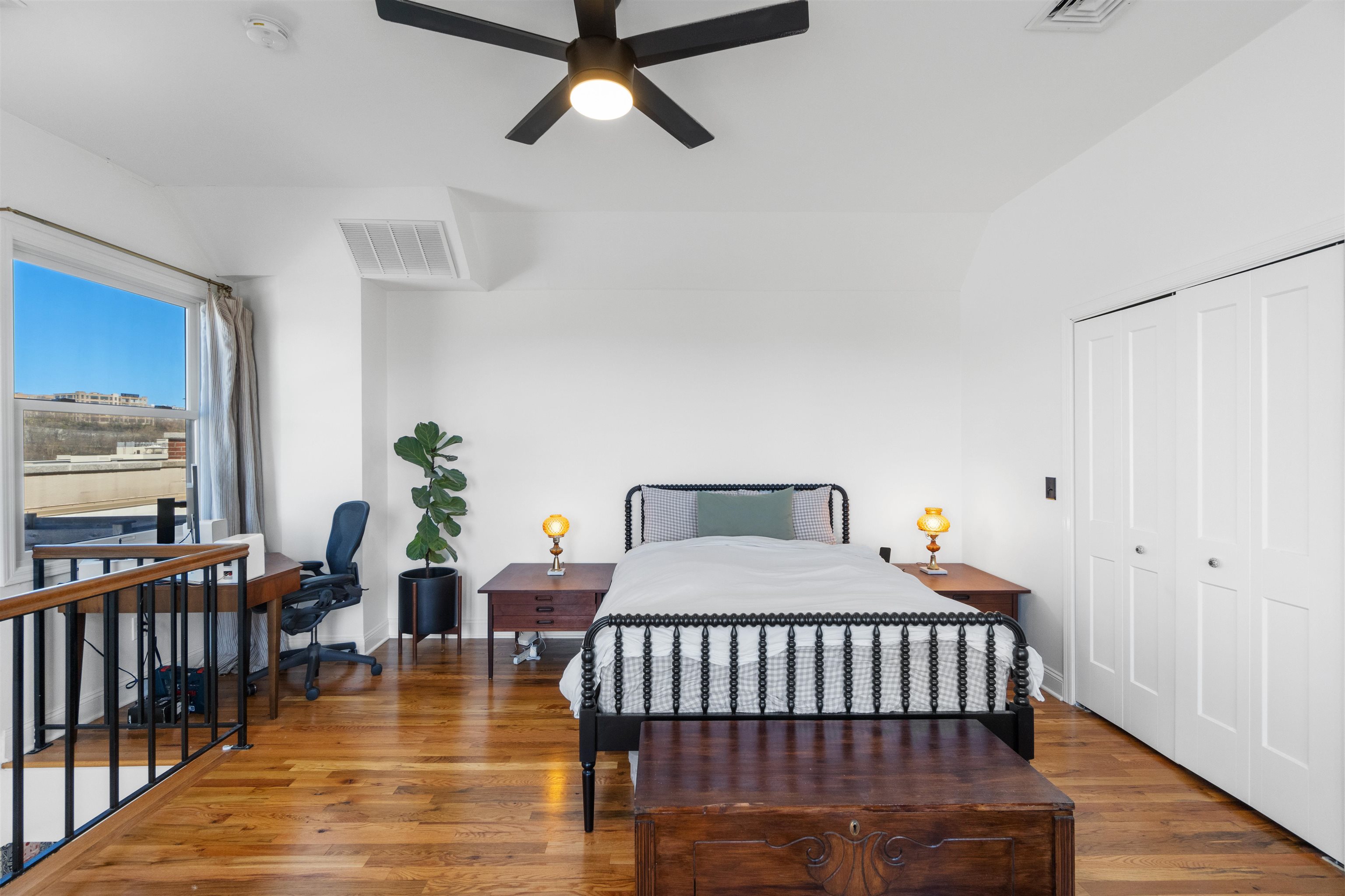 1015 GRAND ST Unit: 5A