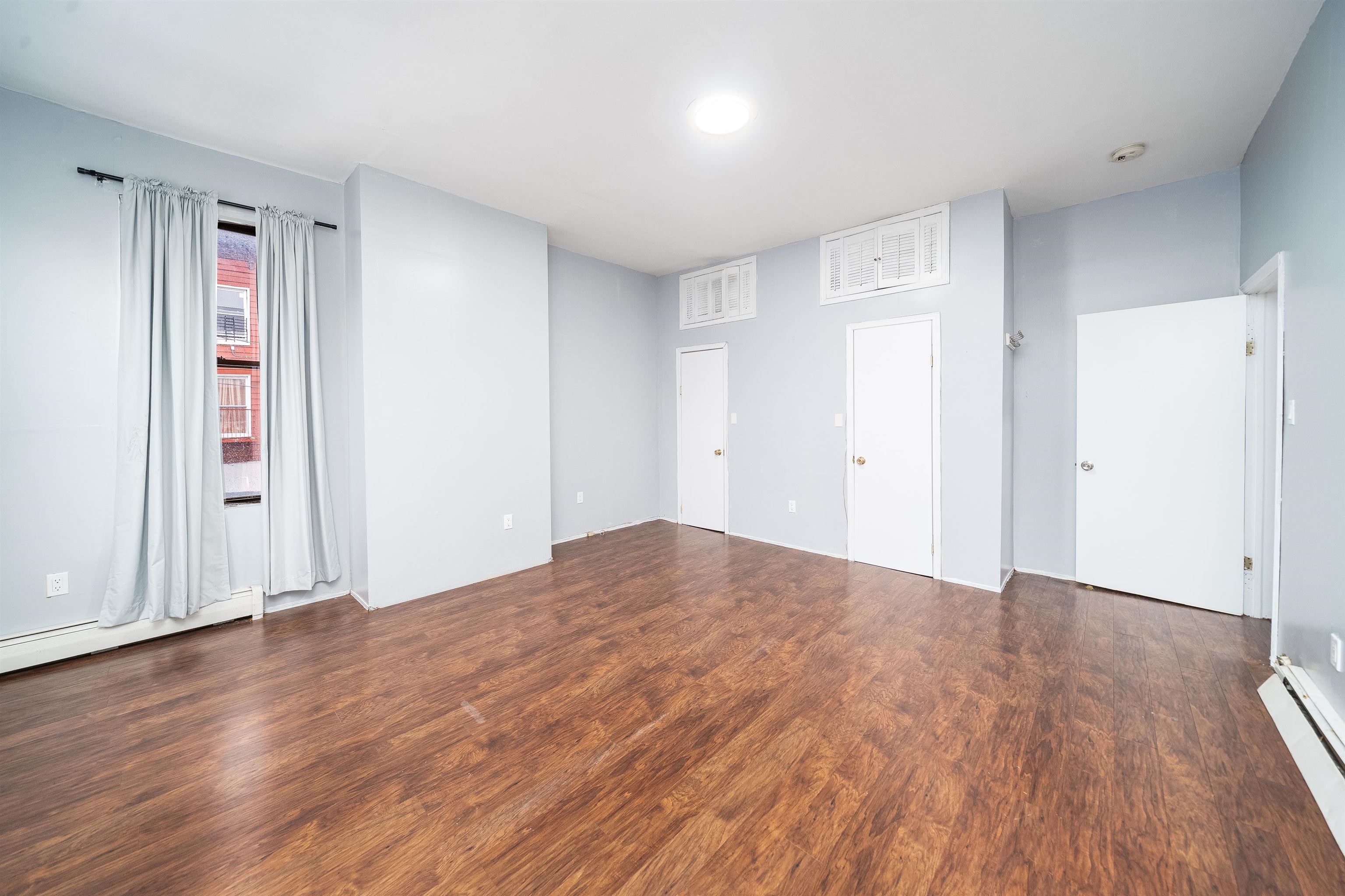 176 MONTICELLO AVE Unit: 2