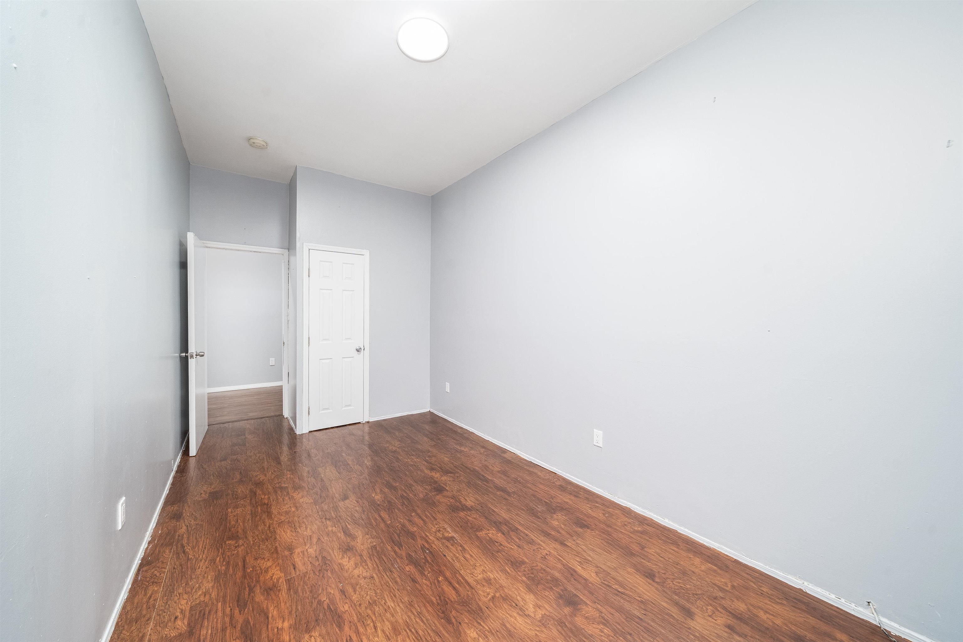 176 MONTICELLO AVE Unit: 2
