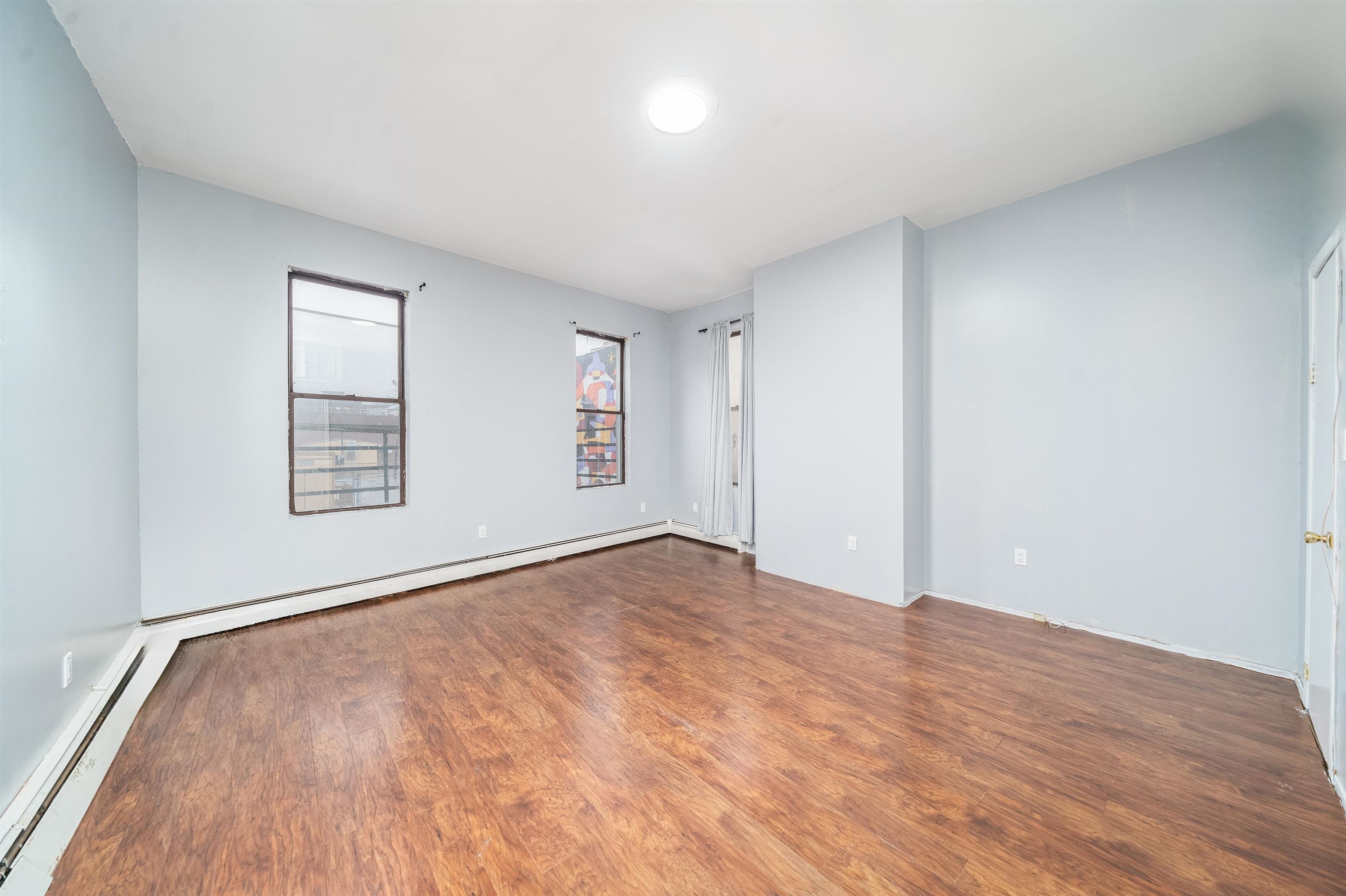 176 MONTICELLO AVE Unit: 2