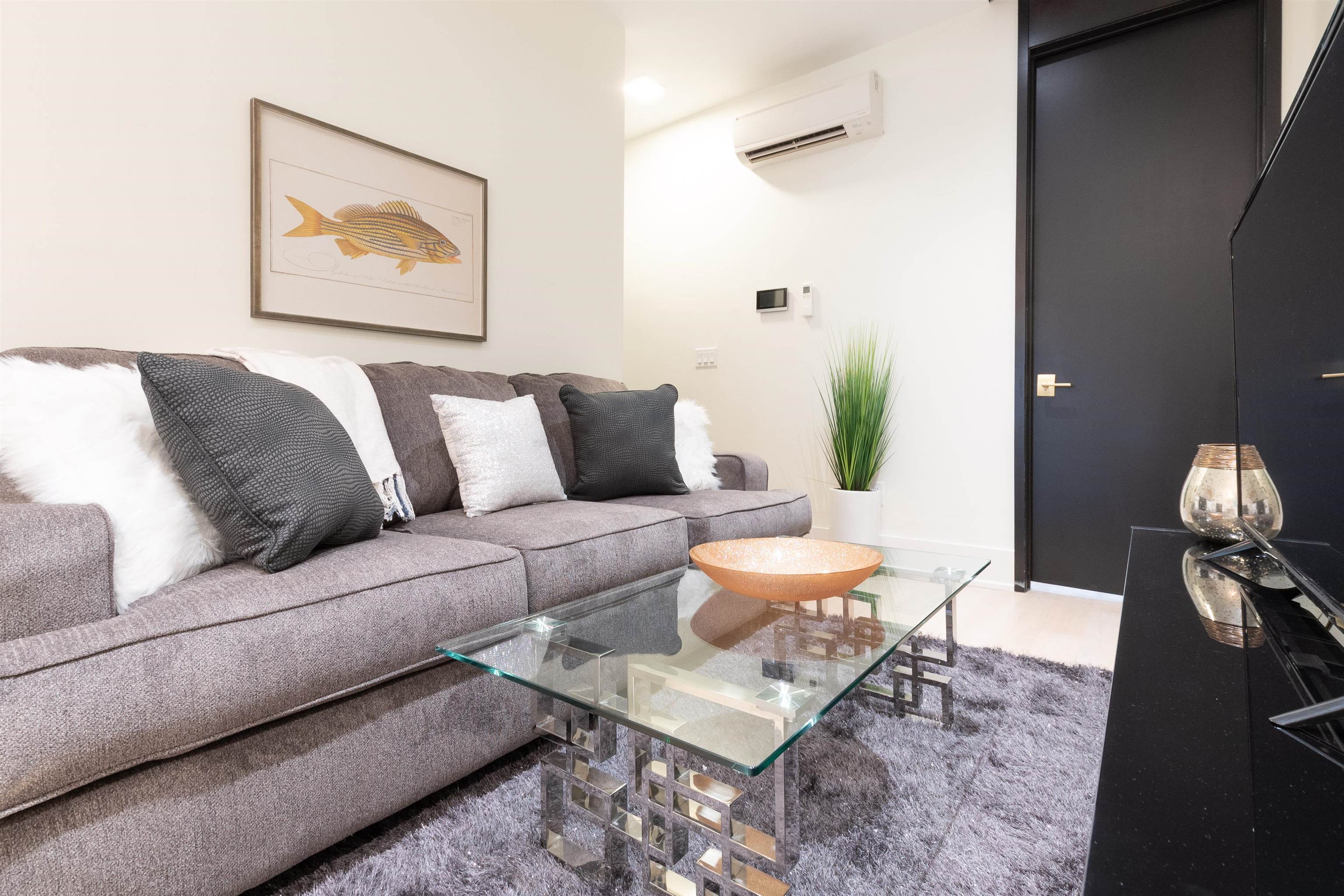541 NEWARK AVE Unit: 3L