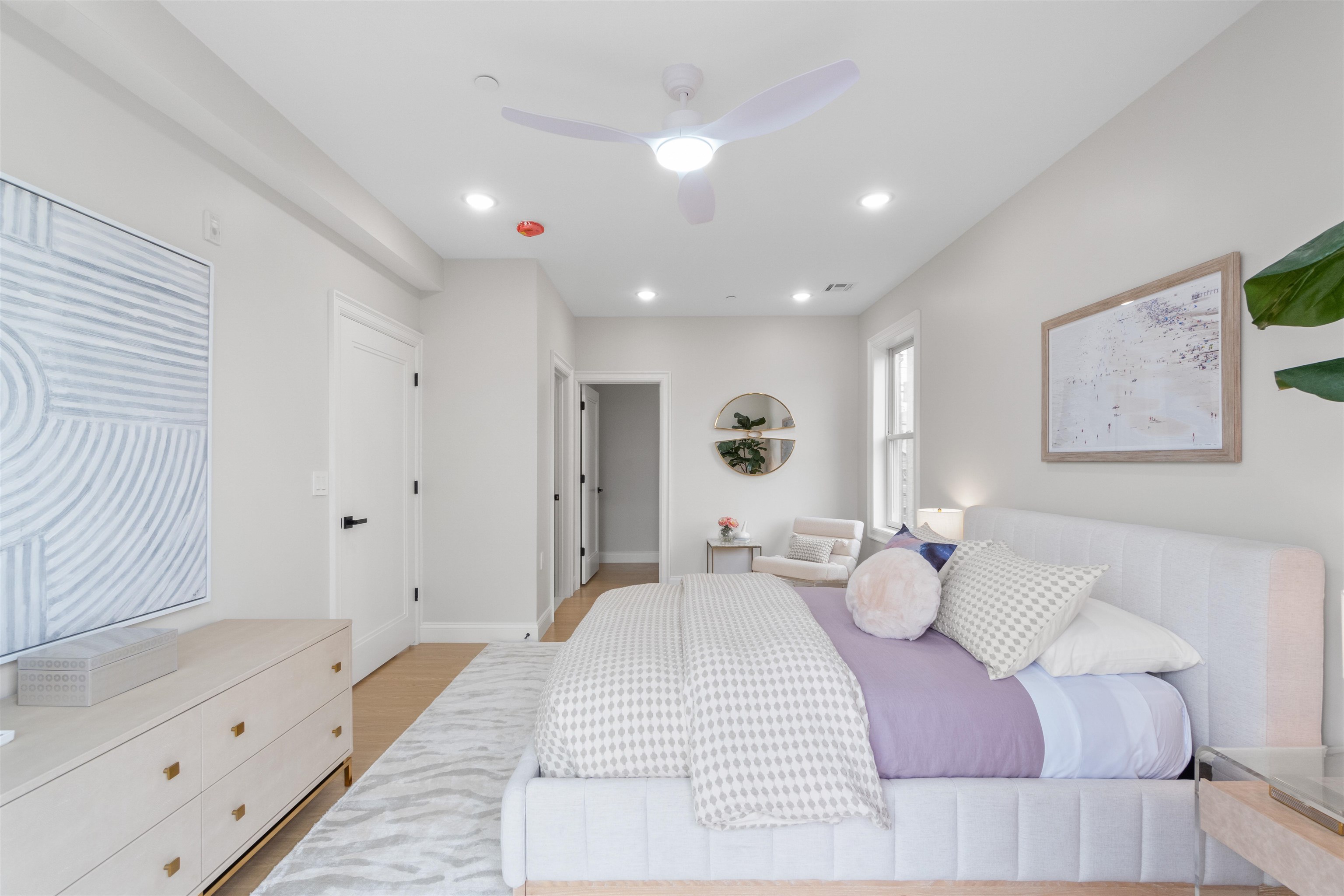 573 PALISADE AVE Unit: 2B