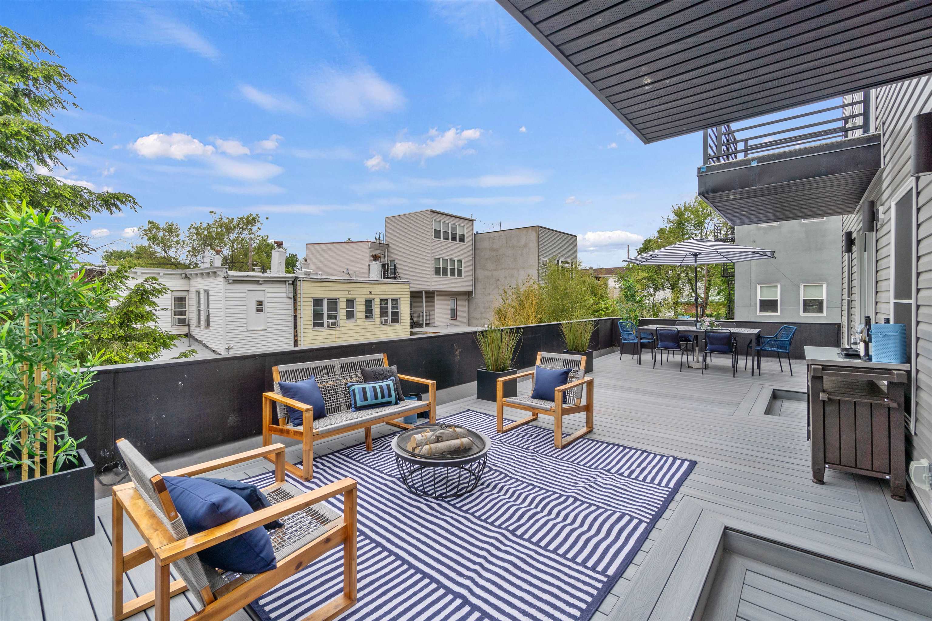 573 PALISADE AVE Unit: 2B