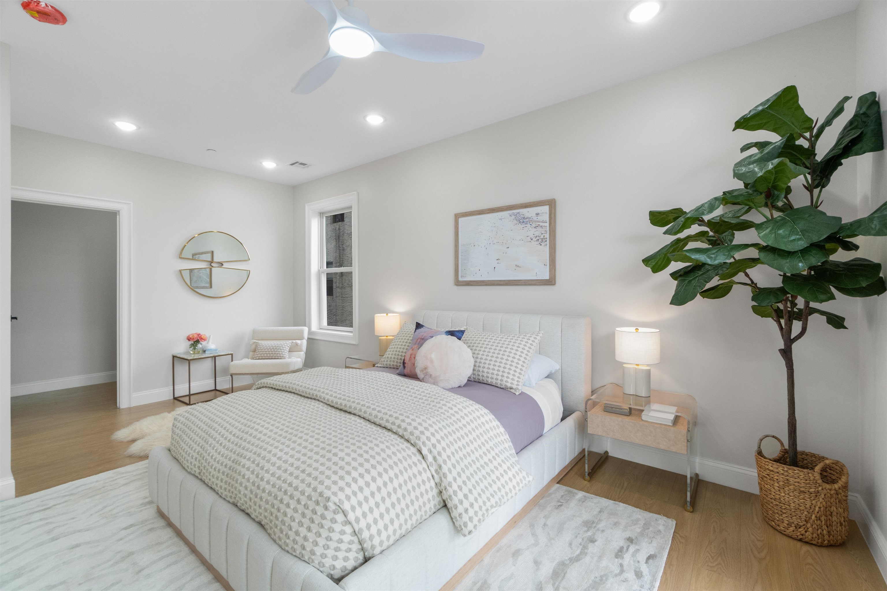 573 PALISADE AVE Unit: 2B