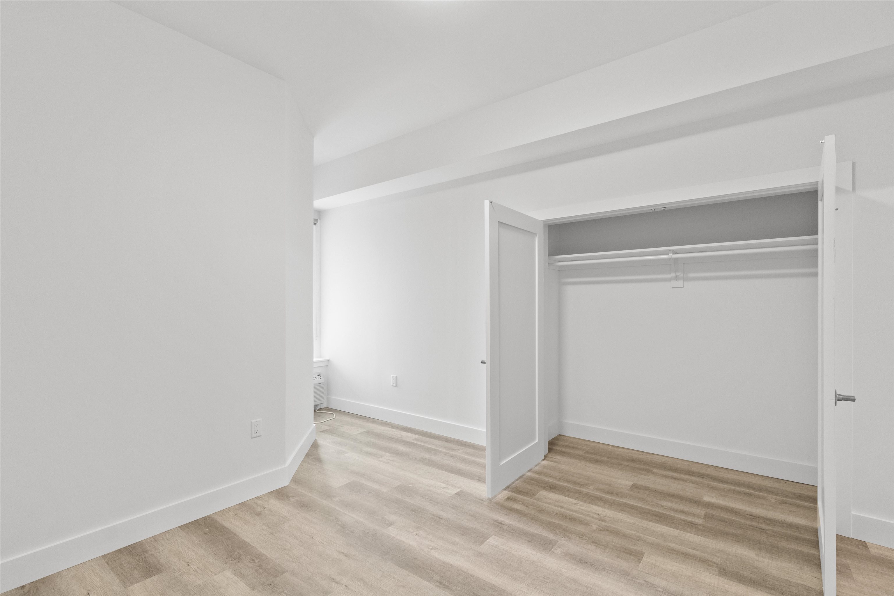 412 WHITON ST Unit: 306