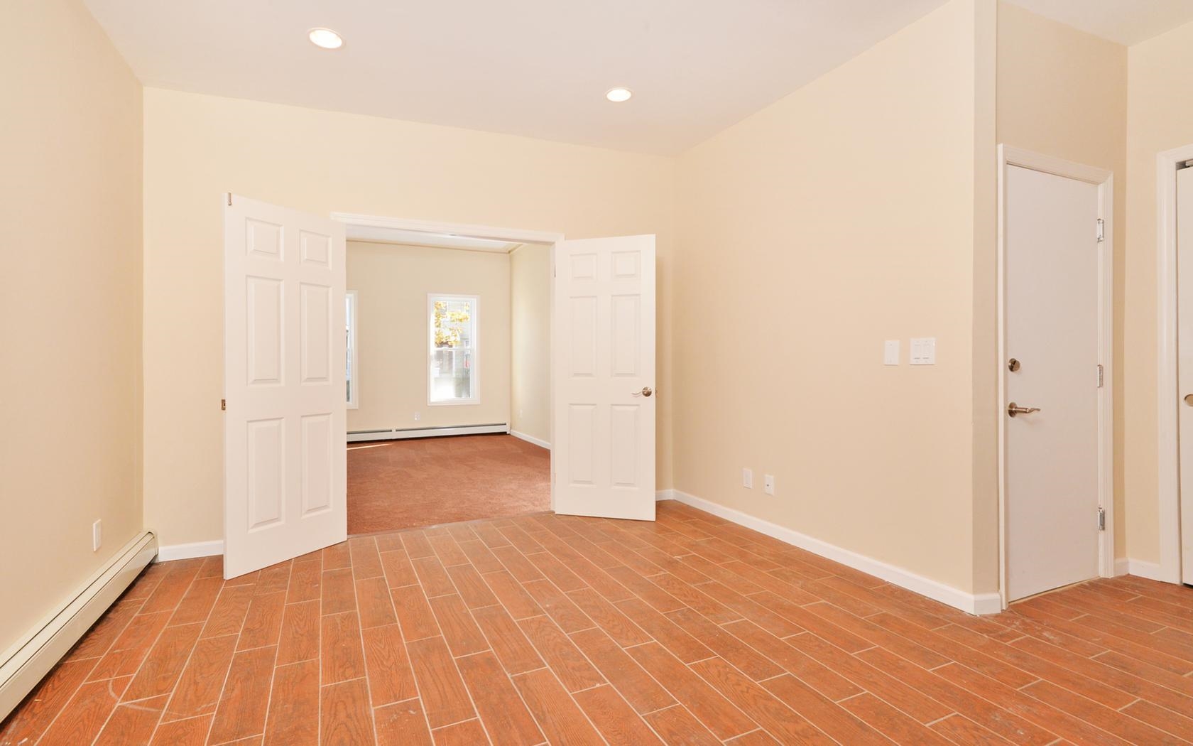 67 OAKLAND AVE Unit: 1
