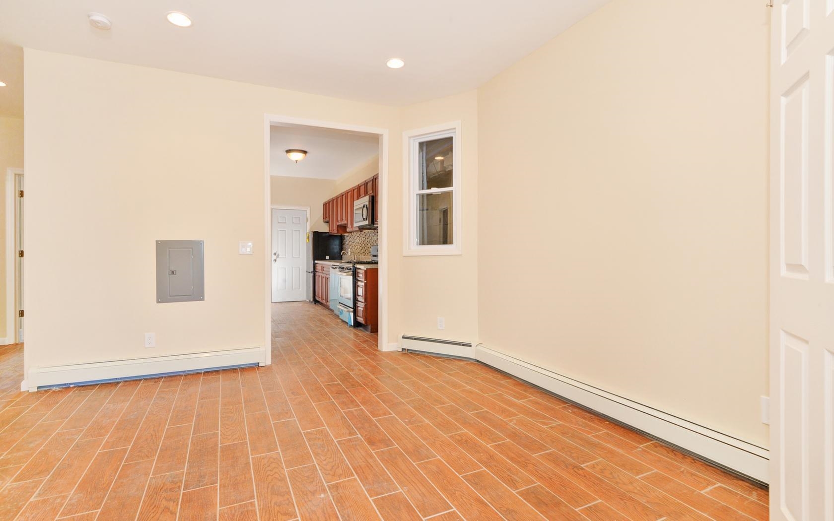 67 OAKLAND AVE Unit: 1